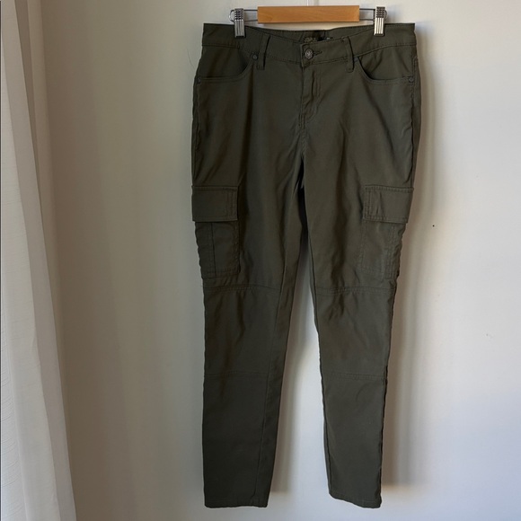 Prana Pants - Prana Meme Cargo Pants in Olive Green Hiking Walking Outdoor Casual Size 8